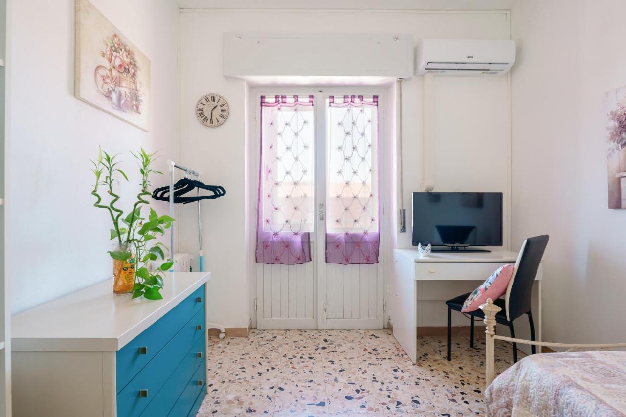 Pothos - Eng Ita - Air Conditioning Wi-fi Fridge Netflix Local Guide - Aria Condizionata, Frigo, Internet, Guida Locale * Cagliari