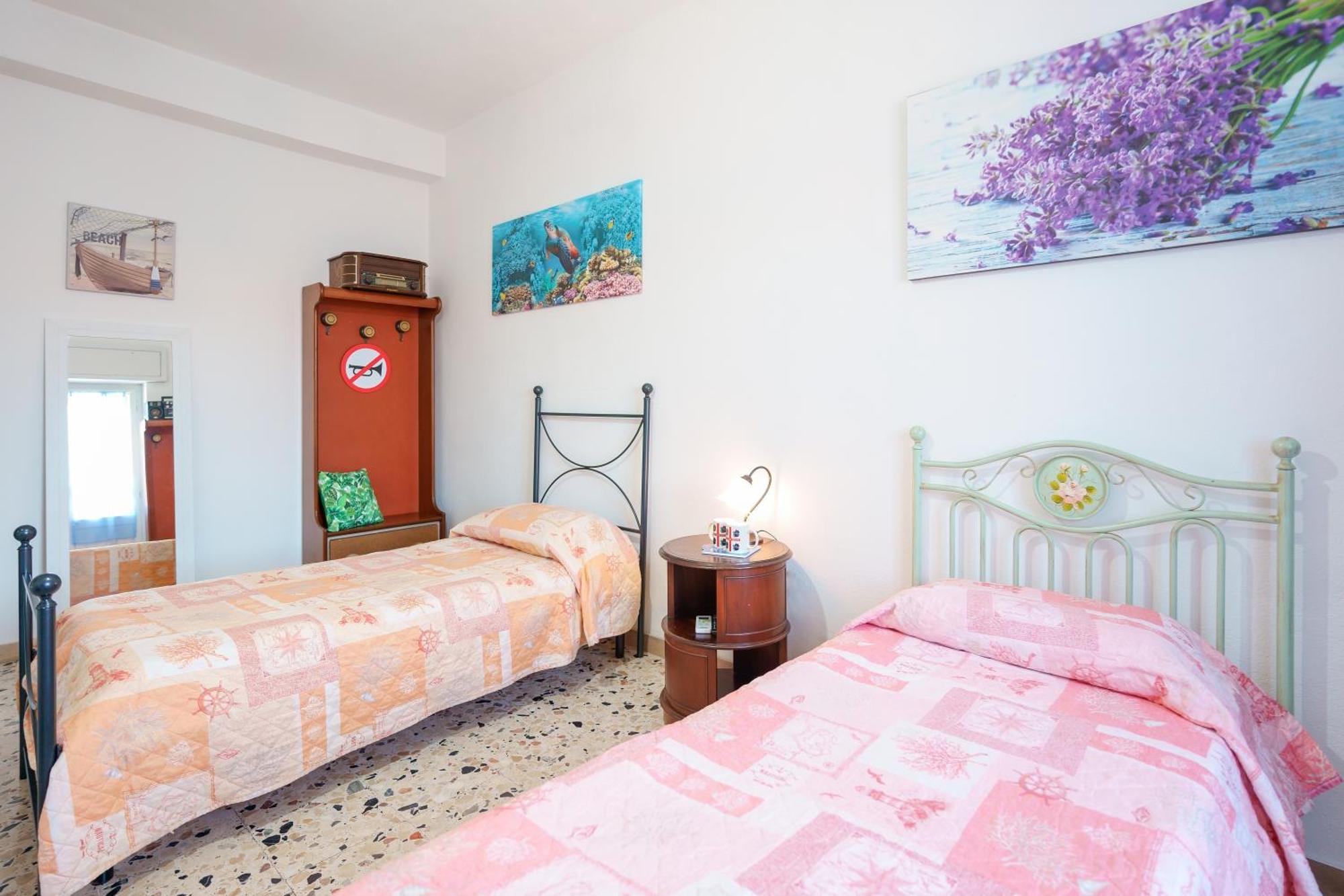 Pothos - Eng Ita - Air Conditioning Wi-fi Fridge Netflix Local Guide - Aria Condizionata, Frigo, Internet, Guida Locale Gasthof