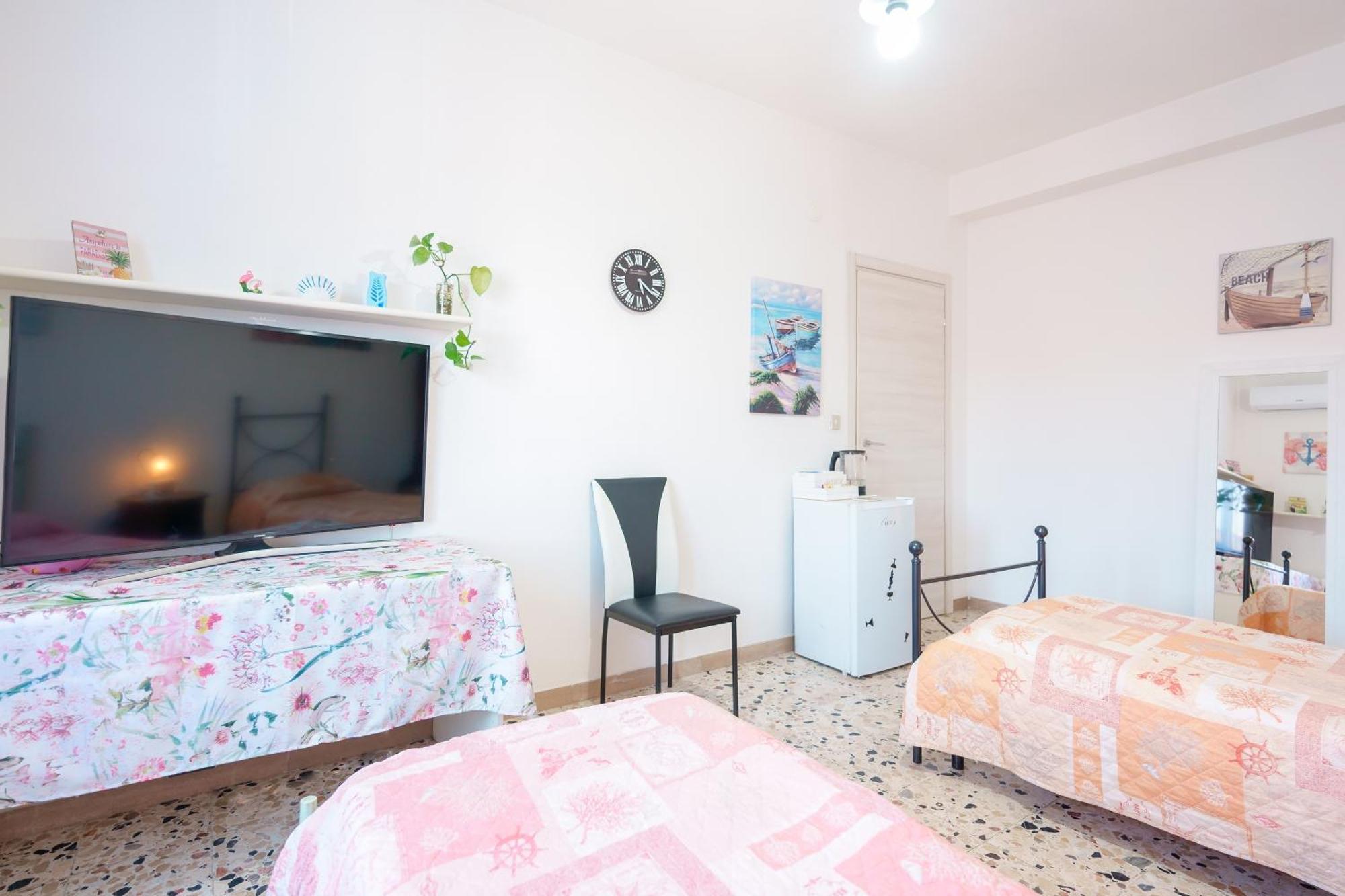 Pothos - Eng Ita - Air Conditioning Wi-fi Fridge Netflix Local Guide - Aria Condizionata, Frigo, Internet, Guida Locale Gasthof